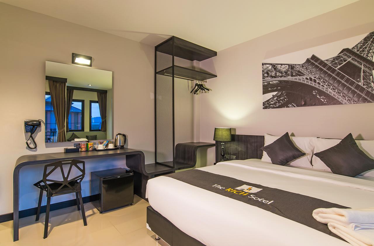 The Rich Sotel Krabi town Extérieur photo