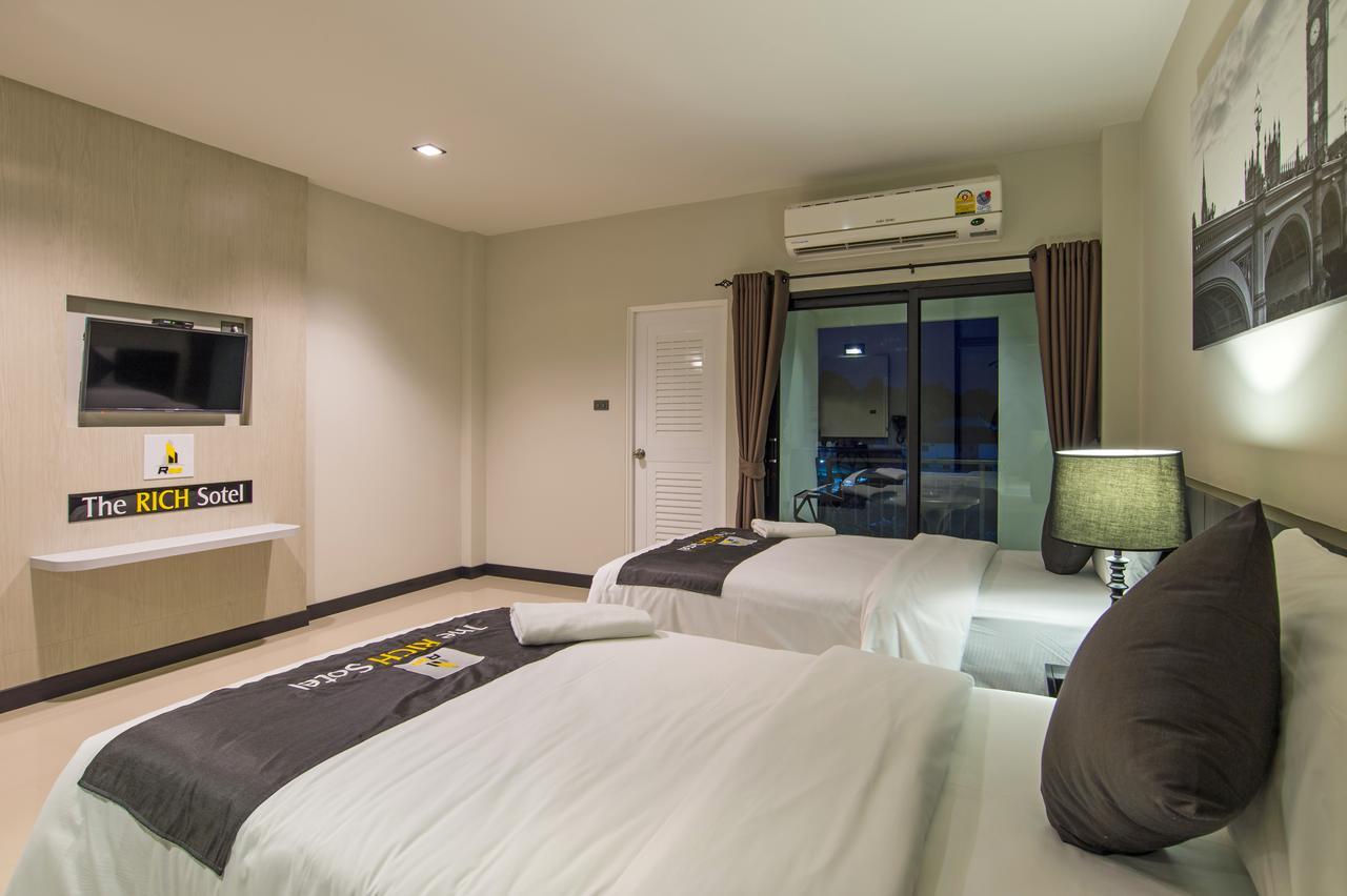 The Rich Sotel Krabi town Extérieur photo